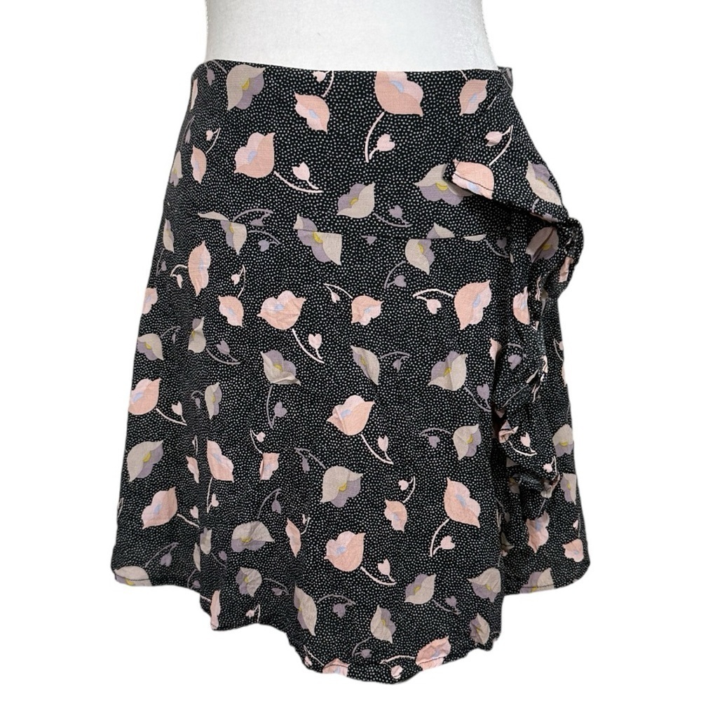 🌸LOFT- Black w/ Pink Floral A line Skirt w/ Flounce- Size 4